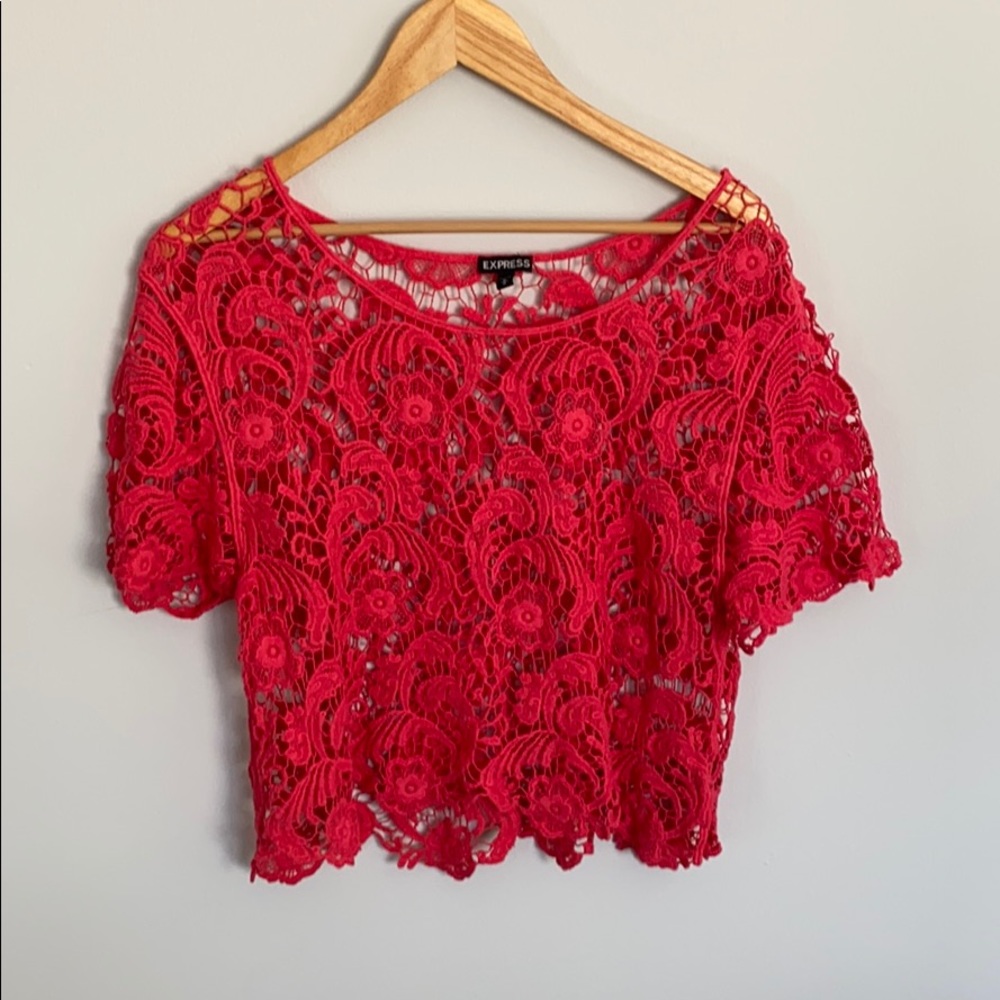 Short sleeve crochet top